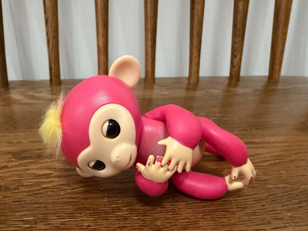 WowWee Fingerlings Interactive Pink Monkey